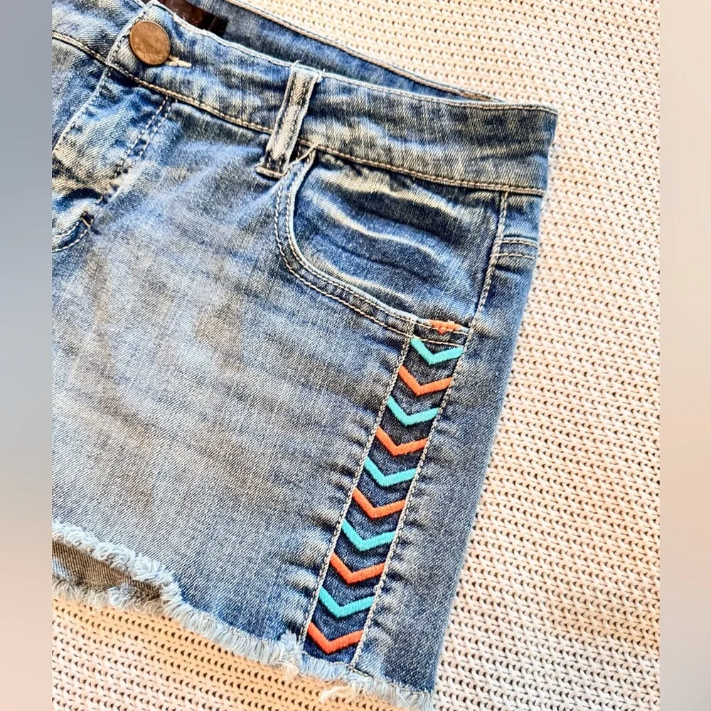 FIRE LOS ANGELES Boho Blue Jean Shorts w Chevron Embroidery